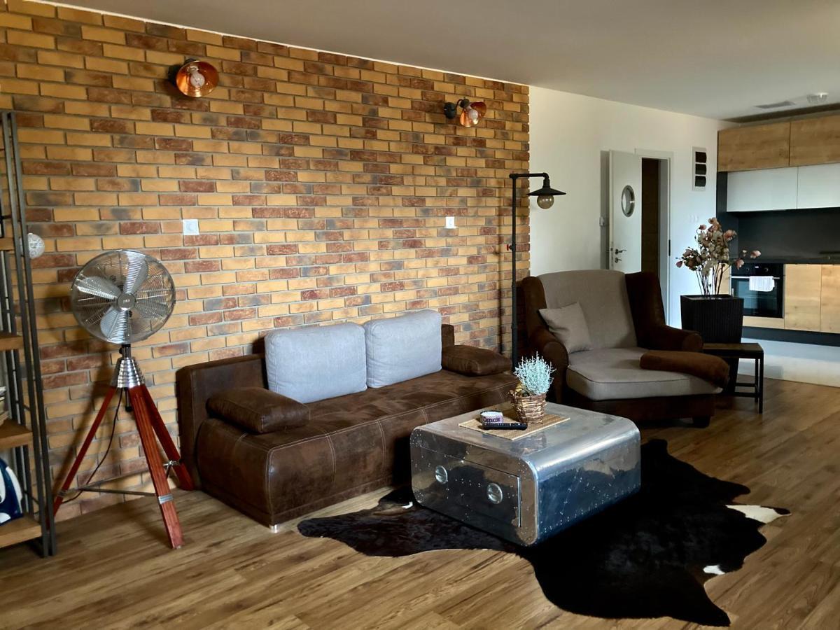Underground Apartment Bratislava-Nivy Εξωτερικό φωτογραφία
