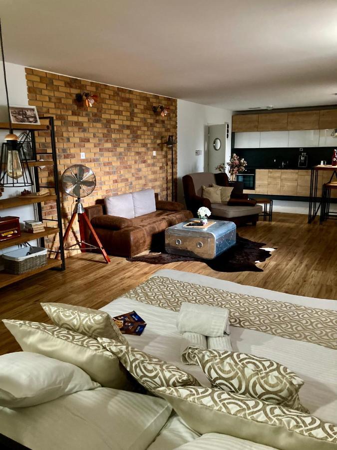 Underground Apartment Bratislava-Nivy Εξωτερικό φωτογραφία
