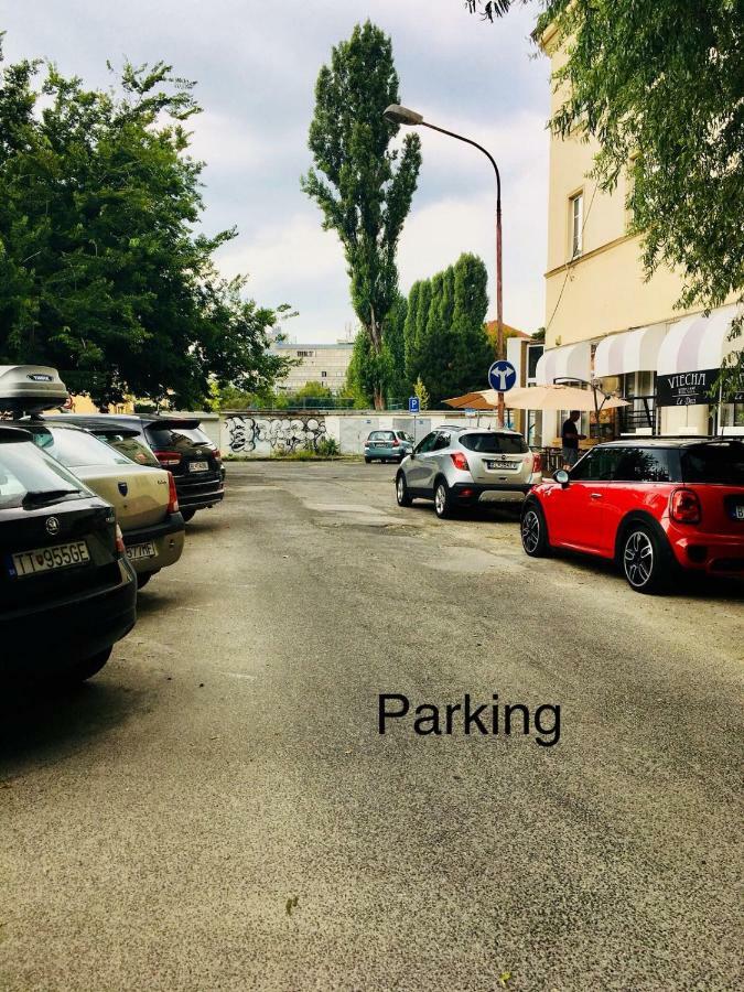 Underground Apartment Bratislava-Nivy Εξωτερικό φωτογραφία