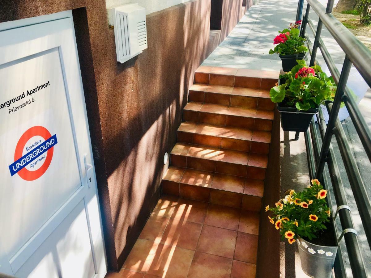Underground Apartment Bratislava-Nivy Εξωτερικό φωτογραφία